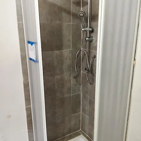 Séjour chez l'habitant Matrimoniale Economy Con Bagno Privato Interno *